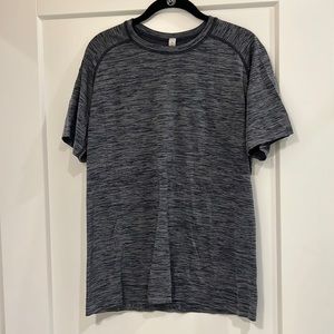 Lululemon Mens Metal Vent short Sleeve Tech shirt size Medium